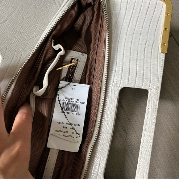 NWT BCBGMAXAZRIA Clutch Leather/Croc Witer white - Picture 3 of 9